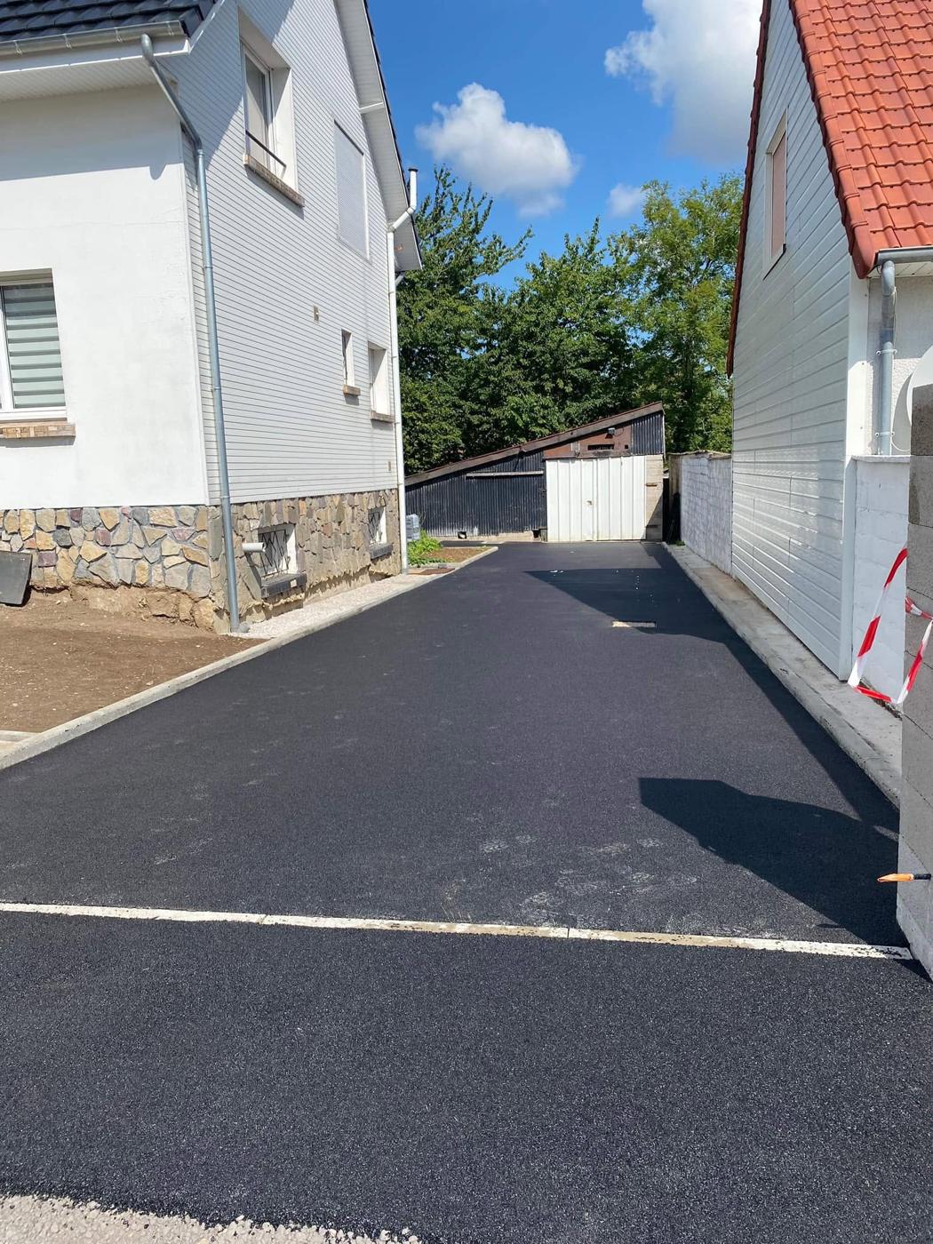 Allée en enrobé